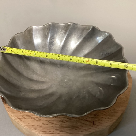 Vintage - Wilton Armetale Pewter Scalloped Serving Bowl - The Large One - Nice - Picture 9 of 11